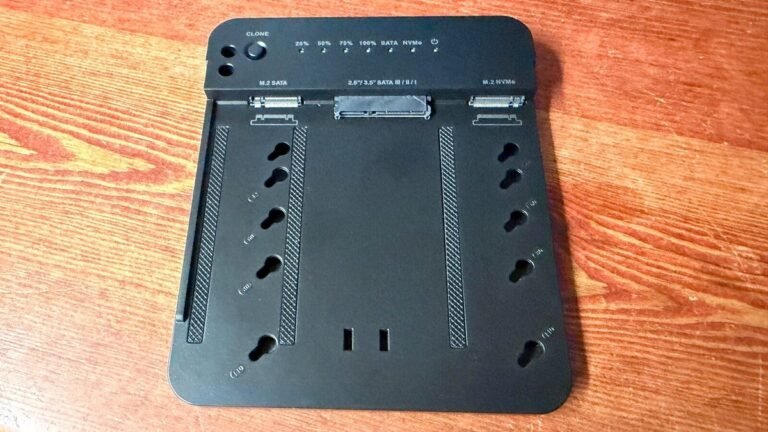 I found an M.2 dock that handles SSD cloning without a computer – and with only one click