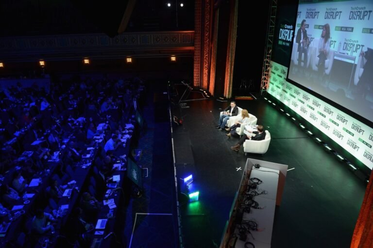 Last 24 hours to get 50% off a second pass to Disrupt 2026 | TechCrunch